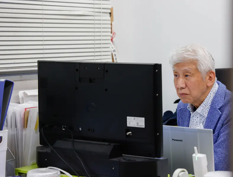 内装施工の作業風景